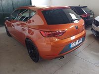 Usado Seat Leon FR 150 CV (110 kW) 2019 Naranja Berlina