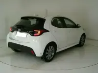 Usado Toyota Yaris Active 116 CV (85 kW) 2022 Blanco Utilitario
