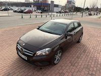 Usado Mercedes A180 Style 109 CV (80 kW) 2015 Marrón Berlina