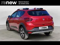 Usado Dacia Sandero Comfort 91 CV (66 kW) 2021 Rojo Berlina