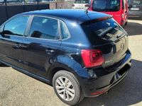 Usado VW Polo Advance 90 CV (66 kW) 2015 Negro Utilitario