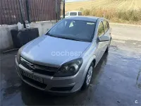Usado Opel Astra Enjoy 90 CV (66 kW) 2005 Gris / plata Berlina