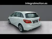 Usado Mercedes B200 Urban 136 CV (100 kW) 2017 Blanco Utilitario
