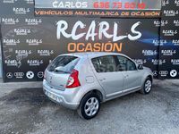 Usado Dacia Sandero Ambiance 70 CV (51 kW) 2009 Gris / plata Berlina