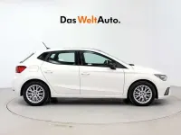 Usado Seat Ibiza FR 105 CV (77 kW) 2023 Blanco Utilitario