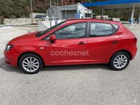 Usado Seat Ibiza I-Tech 70 CV (51 kW) 2013 Rojo Berlina