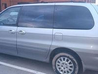Usado Kia Carnival 102 CV (75 kW) 2003 Gris Monovolumen