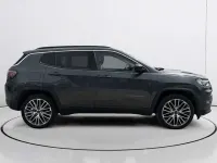 Usado Jeep Compass Limited 131 CV (96 kW) 2022 Gris SUV