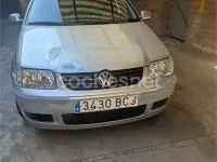 Usado VW Polo Trendline 75 CV (55 kW) 2000 Gris / plata Berlina