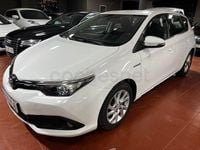 Usado Toyota Auris Hybrid Active 136 CV (100 kW) 2018 Blanco Berlina