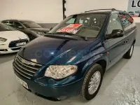 Usado Chrysler Voyager 150 CV (110 kW) 2005 Azul Monovolumen