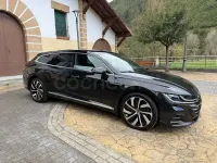 Usado VW Arteon R-line 150 CV (110 kW) 2023 Negro Familiar