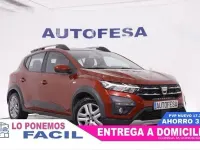 Usado Dacia Sandero Comfort 101 CV (74 kW) 2021 Granate Berlina