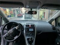 Usado Toyota Auris Active 126 CV (92 kW) 2011 Gris / plata Utilitario