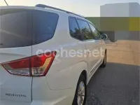 Usado SsangYong Rodius 155 CV (114 kW) 2015 Blanco Monovolumen