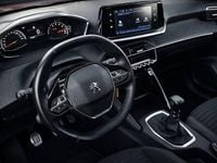 Usado Peugeot 208 Active 100 CV (73 kW) 2021 Rojo Utilitario