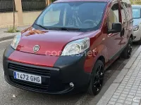 Usado Fiat Qubo Dynamic 80 CV (58 kW) 2014 Granate Monovolumen
