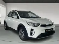 Usado Kia Stonic 100 CV (73 kW) 2026 Blanco SUV
