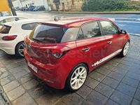 Usado Hyundai i20 84 CV (61 kW) 2017 Granate Berlina