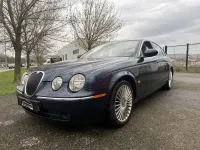 Usado Jaguar S-Type Executive 207 CV (152 kW) 2006 Azul Berlina