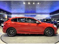 Usado BMW M135 Comfort Edition 306 CV (225 kW) 2022 Rojo Utilitario