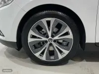Usado Renault Scénic IV Zen 140 CV (102 kW) 2018 Blanco Monovolumen