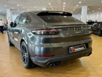 Usado Porsche Cayenne E-Hybrid 462 CV (339 kW) 2020 Gris SUV
