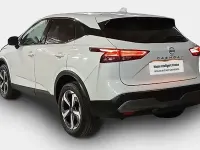 Usado Nissan Qashqai N-Connecta 140 CV (102 kW) 2023 Lunar white (perlada) SUV