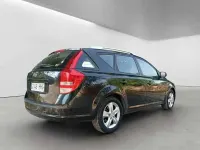 Usado Kia Ceed Sportswagon Active 128 CV (94 kW) 2011 Negro Familiar