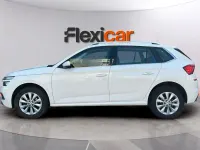 Usado Skoda Kamiq Ambition 110 CV (80 kW) 2021 Blanco SUV