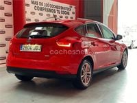 Usado Ford Focus Sport 125 CV (91 kW) 2015 Rojo Berlina