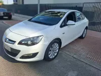 Usado Opel Astra Business 110 CV (80 kW) 2016 Blanco Berlina