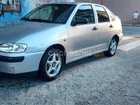 Usado Seat Cordoba Stella 68 CV (50 kW) 2001 Gris / plata Familiar