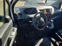 Usado Peugeot Rifter Active 100 CV (73 kW) 2022 Monovolumen