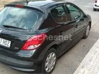 Usado Peugeot 207 Business-Line 70 CV (51 kW) 2011 Negro Berlina