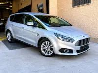 Usado Ford S-MAX Titanium 180 CV (132 kW) 2015 Gris Monovolumen