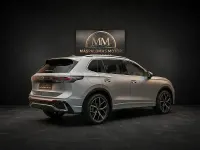 Usado VW Tiguan R-line 204 CV (150 kW) 2025 Gris / plata SUV