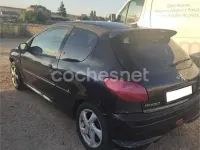 Usado Peugeot 206 Quiksilver 90 CV (66 kW) 2004 Negro Berlina