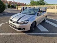 Usado VW Golf Cabriolet 105 CV (77 kW) 2013 Gris / plata Descapotable