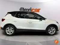 Usado Seat Arona Style Plus 110 CV (80 kW) 2022 Blanco SUV