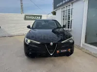 Usado Alfa Romeo Stelvio 180 CV (132 kW) 2018 Negro SUV