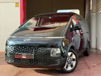 Usado Hyundai Staria 177 CV (130 kW) 2023 Negro Monovolumen