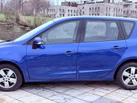 Usado Renault Scénic III Dynamique 106 CV (77 kW) 2010 Azul Monovolumen