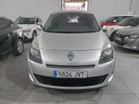 Usado Renault Scénic Intens 110 CV (80 kW) 2016 Gris / plata Monovolumen