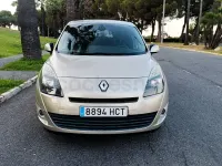 Usado Renault Scénic Dynamique 110 CV (80 kW) 2011 Beige Monovolumen