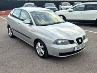 Usado Seat Ibiza 101 CV (74 kW) 2006 Gris / plata Utilitario