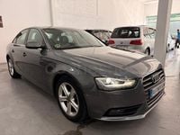 Usado Audi A4 143 CV (105 kW) 2013 Gris / plata Berlina