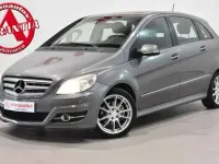 Usado Mercedes B200 140 CV (102 kW) 2009 Gris Monovolumen