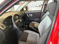 Usado Skoda Fabia 60 CV (44 kW) 2009 Rojo Berlina
