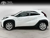 Usado Toyota Aygo X Play 72 CV (52 kW) 2025 Blanco SUV